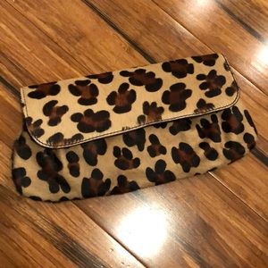 Maurizio taiuti leopard print clutch